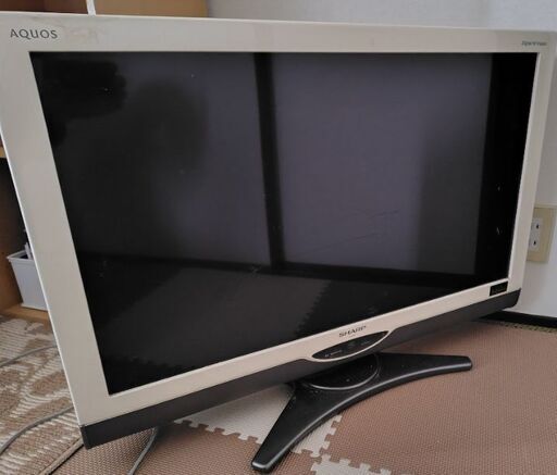 シャープ　32型液晶テレビ