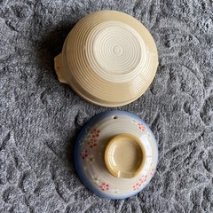 値下げ↓青い花柄ひとり用土鍋の画像