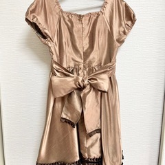 結婚式や発表会に！【引取限定】キャサリンコテージのサテンドレスの画像