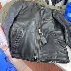 革ジャンの画像
