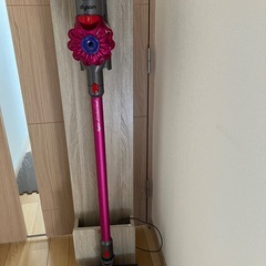 Dyson V7 スタンド付き　 掃除機　ダイソン