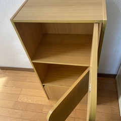ニトリ　カラーボックス　扉付きの画像