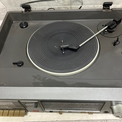 レコードプレーヤーの画像