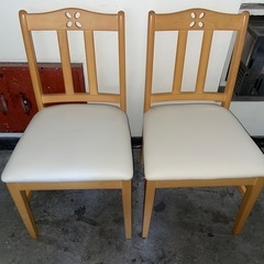 ♦︎お引渡し完了 ¥3,500♦︎【早い者勝ち！美品】★ダイニングチェア 2脚★しっかりとした作り★座面へたり無し。設置後、着座は数回ですの画像