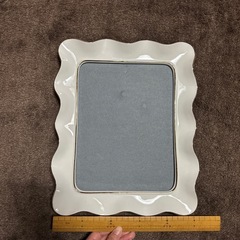 陶器の写真たての画像