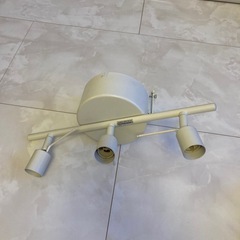 IKEA シーリングライト 照明　電球なし