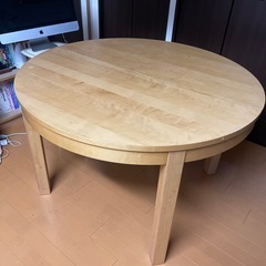 IKEA丸テーブルの画像