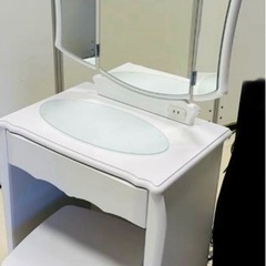 ♡ニトリ、おしゃれドレッサー、椅子付き♡