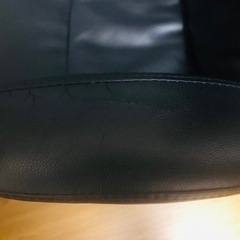 《お受け渡し者様決定済み》【0円】ゆったりレザーチェア（デスクチェア・ワークチェア）の画像
