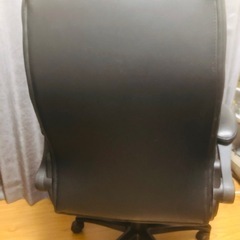 《お受け渡し者様決定済み》【0円】ゆったりレザーチェア（デスクチェア・ワークチェア）の画像