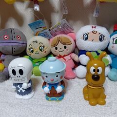 本日受け渡し決定！　アンパンマンぬいぐるみ13個＆ビニールフィギュア3個セットの画像