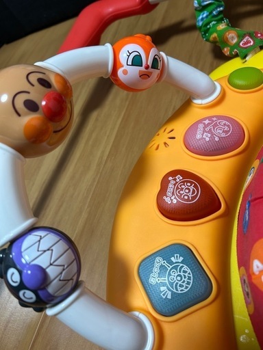 アンパンマンジャンパー