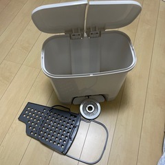 ゴミ箱　２分別可能
の画像