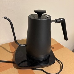 【直接取引】[山善] 電気ケトル 電気ポット 0.8L (温度設定機能/保温機能/空焚き防止機能)　定価6,980円の画像