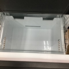 #A-17【ご来店頂ける方限定】TOSHIBAの3ドア冷凍冷蔵庫ですの画像