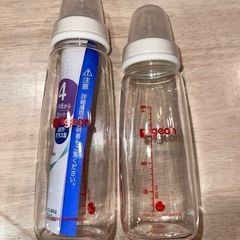 哺乳瓶4本&レンジスチーム&手動搾乳器2個の画像