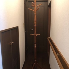 カバン、帽子掛け（差し上げます）
