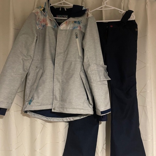 グレー フローラル柄 スキーウェア上下セット
