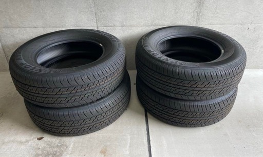 未使用　ランクル250 18インチ タイヤ 265/65R18