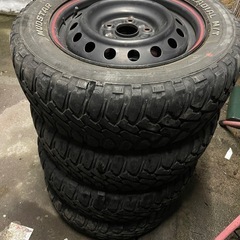 マッドタイヤ＆スチールホイール15インチの画像
