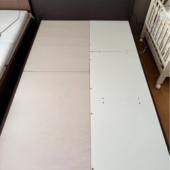 ニトリ　収納付きセミダブルベッドの画像