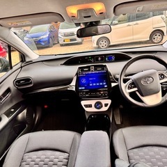 トヨタ　プリウス　PHEV   平成29年車の画像