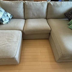 KIVIK 3-seat sofa with chaise longue, Tibbleby beige/greyの画像