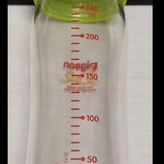 ピジョン 哺乳瓶 240ml ガラス製 SSサイズ乳首付きの画像