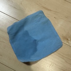 ブルーのビニールケースの画像