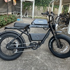 バイクみたいに走る電動アシスト自転車YADEA TRP01 ブラック