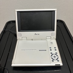 
ポータブル DVD プレーヤー（持ち運び可能、小型軽量）の画像