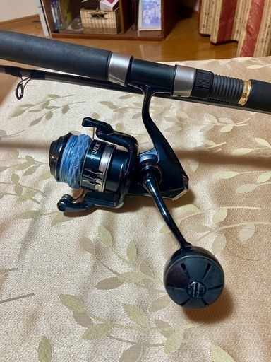 ショアジギング  ロッドとリールです。釣竿