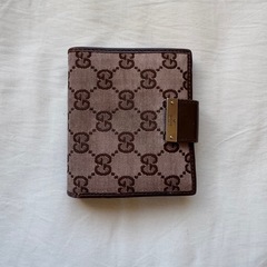 GUCCI 二つ折り財布