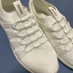 【新品】mozスニーカー⭐︎ホワイト