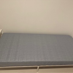 IKEAシングルベッド