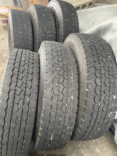 ダンロップ ミックスタイヤ225/90R17.5中古6本
