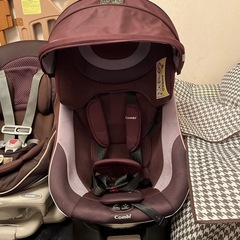 チャイルドシート　　コンビの画像