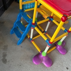 外で使う滑り台の画像