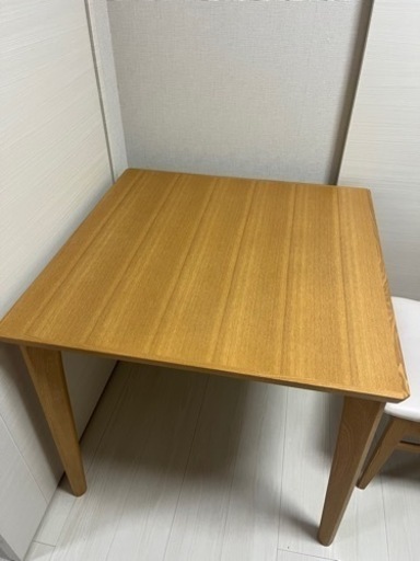 テーブル+ 椅子