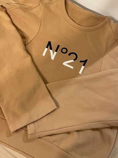 ヌメロヴェントゥーノ N°21ロゴトレーナー