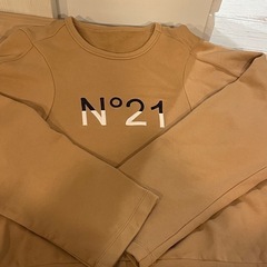 ヌメロヴェントゥーノ N°21ロゴトレーナーの画像