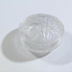 ガラス製小物入れ