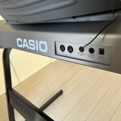 電子キーボード　CASIO 美品　光ナビゲーション　専用スタンド付の画像