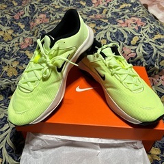新品‼️NIKEレジェンドエッセンシャル3NN‼️ランニングシュ...