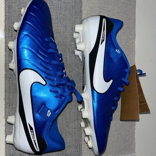 【美品】サッカースパイク　NIKE legend 10 academy HG【箱付き】