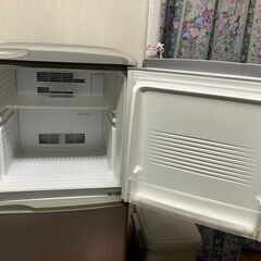【受け渡し者決定】SANYO 冷蔵庫 SR-141P(SB) 三洋電機 新生活の画像