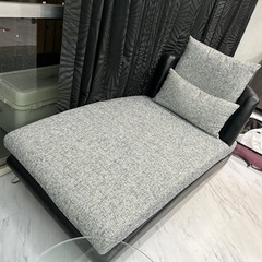 ARMONIAアルモニアのカウチソファです。