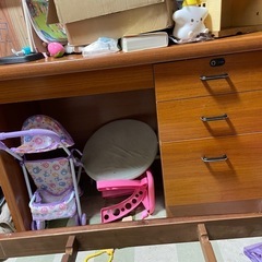 急募 学習机 勉強机3台あります。 の画像