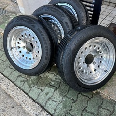 16インチ　8j   +-0 ハミタイ