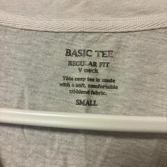 GU 半袖Tシャツの画像